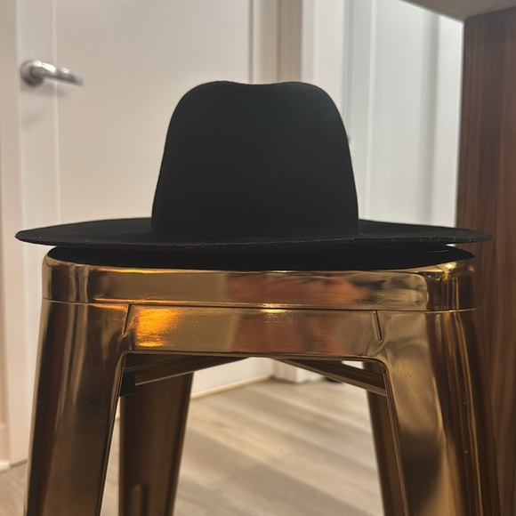 Gigi Pip Dakota Triangle Hat - black - Picture 6 of 6